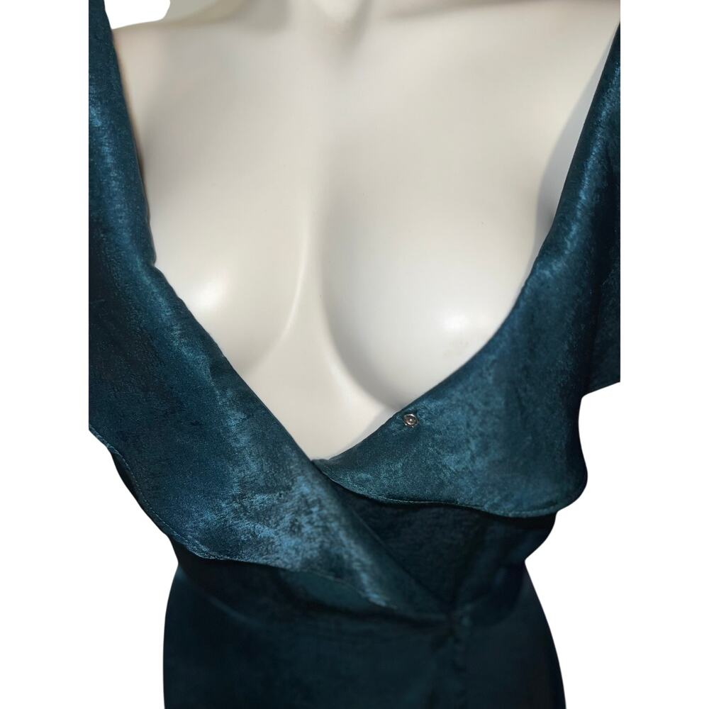 Lulus women’s New off the shoulder mariah satin emerald green wrap maxi dress - Picture 4 of 14